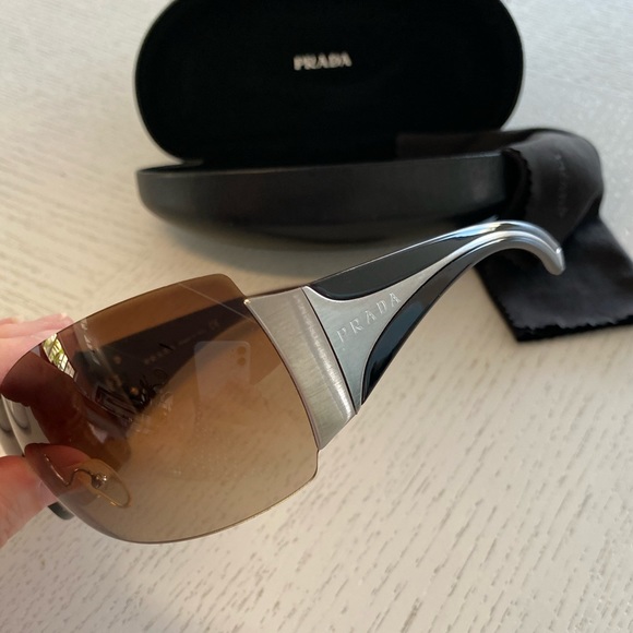 Prada Sunglasses - Picture 7 of 13